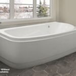 "ola-bathtub-with-side-panel"