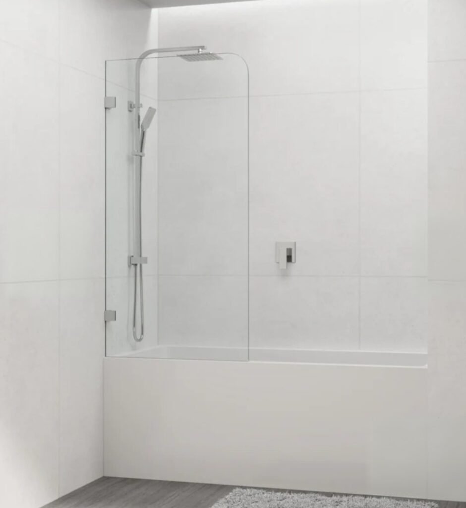 "frameless-bath-screen-fixed-over-the-tub"