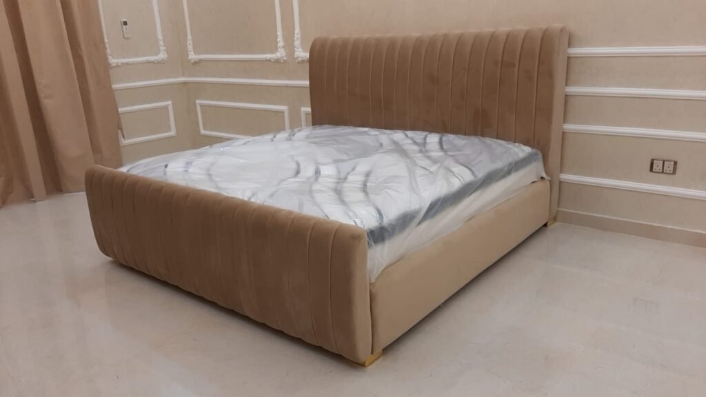 "custom-made-bed-room-furniture"